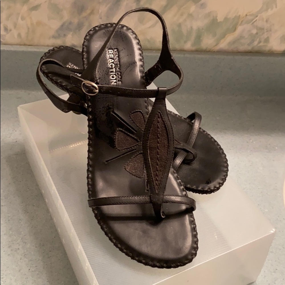 Sandals - Picture 2 of 6